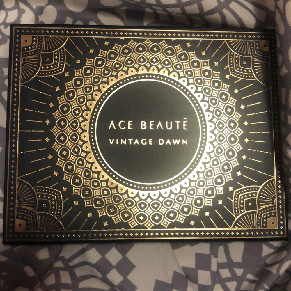 BRAND NEW ACE BEAUTE VINTAGE DAWN PALETTE